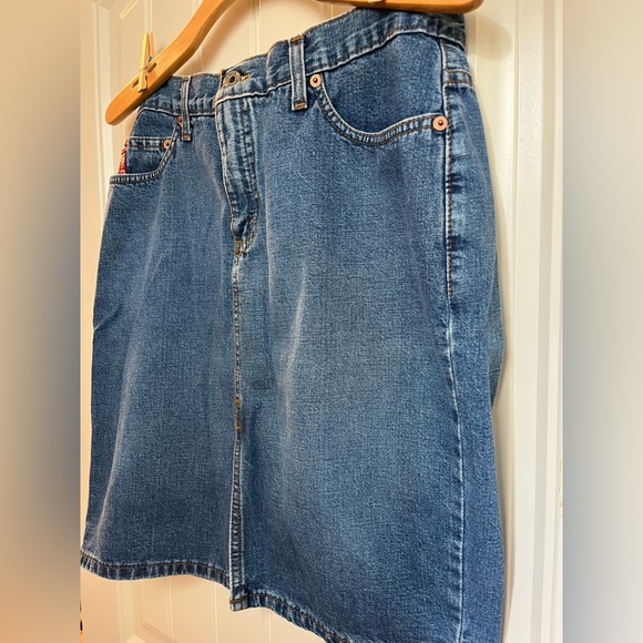 VINTAGE GUESS - Denim Skirt - Ladies 30 - Picture 2 of 6